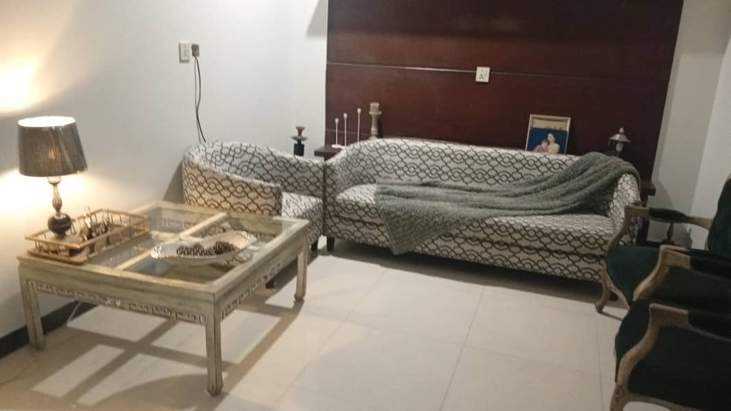 king size bed, 3