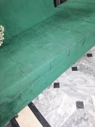 L shape 6 seater  urgent sale