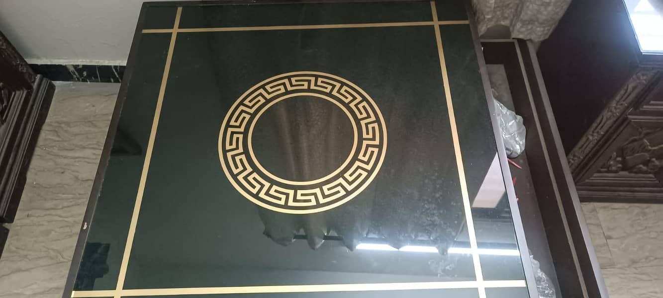 Table/Coffee table 0