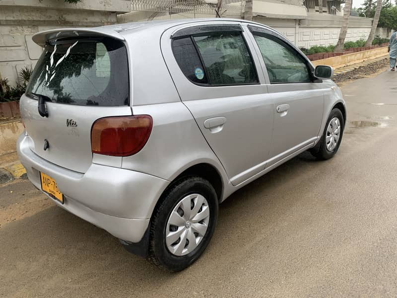 Toyota Vitz 2000 reg 2007 - Cars - 1108540824