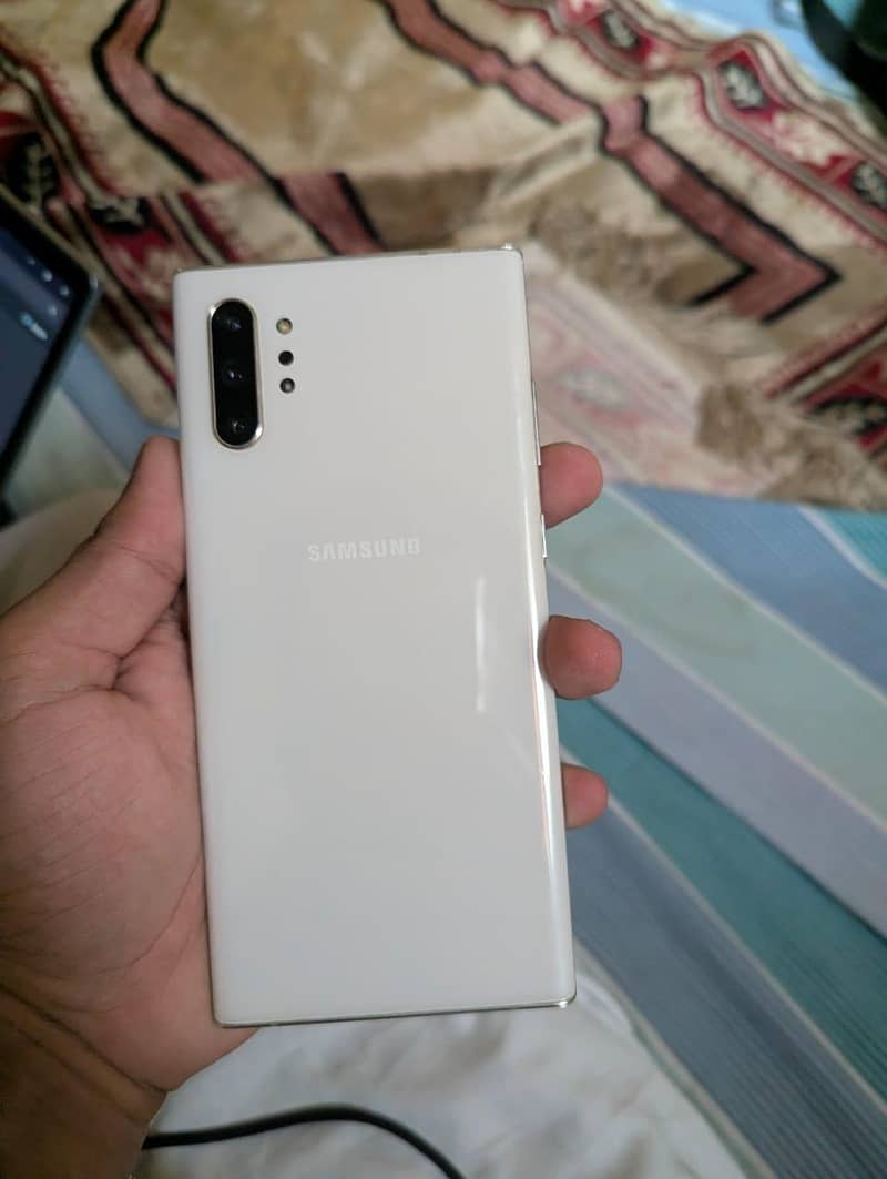 Samsung Note 10 + 0