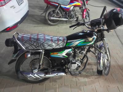 Honda 125 2023 10/10