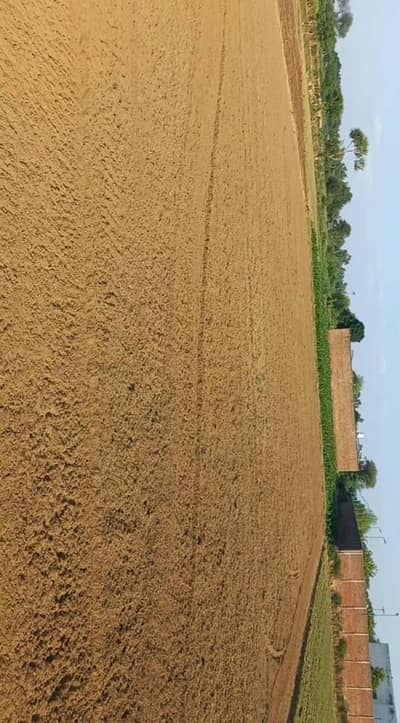 3 kanal for sale (near new constructive Galla Mandi) jhang road