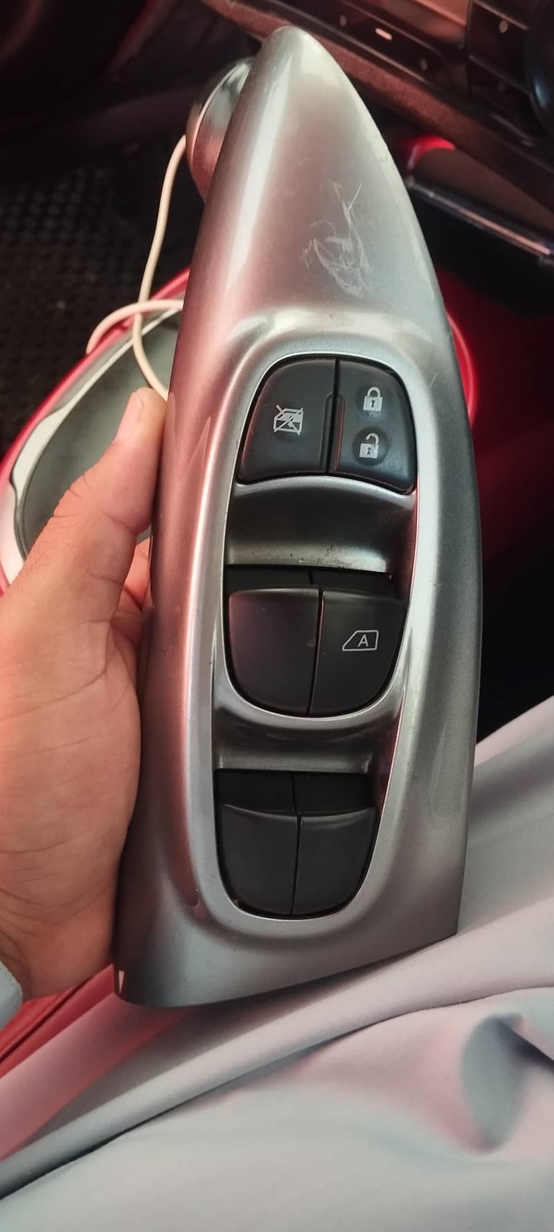 nissan juke master button 1