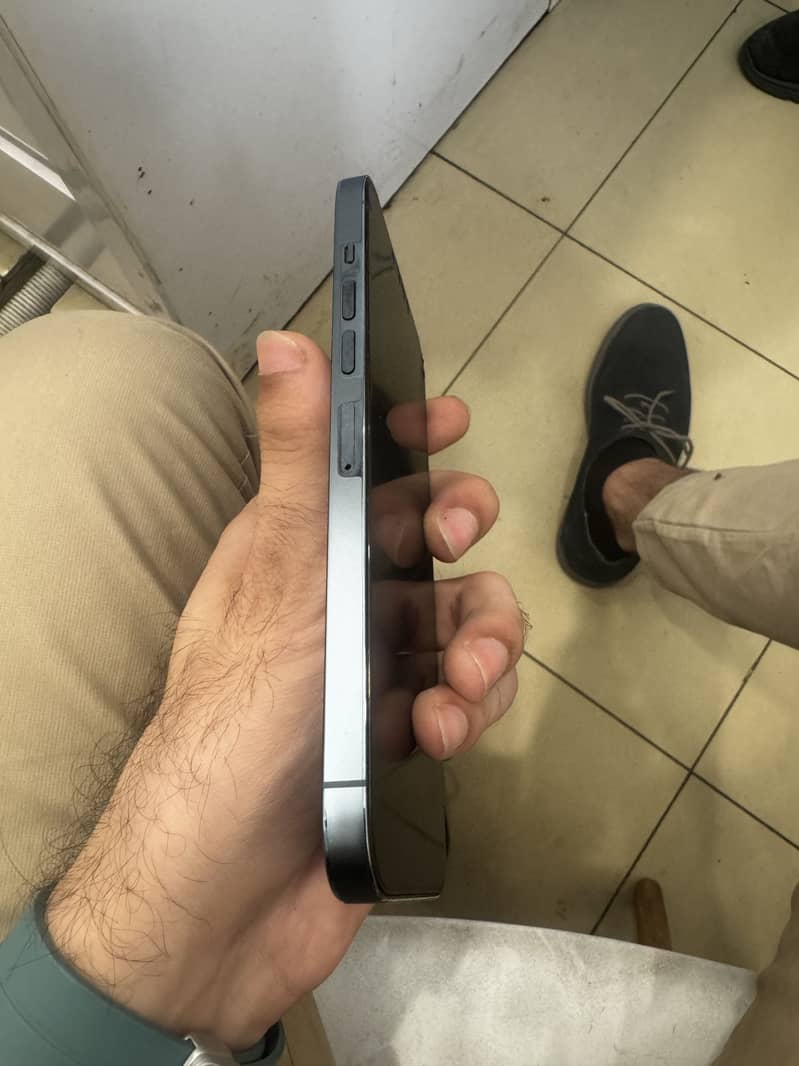Iphone 13promax 4