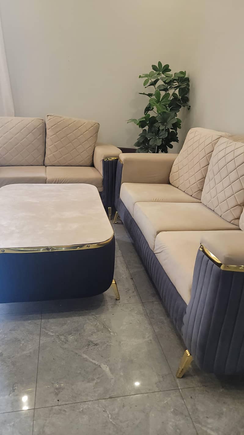 New Sofa Set Complete with Centre Table 7