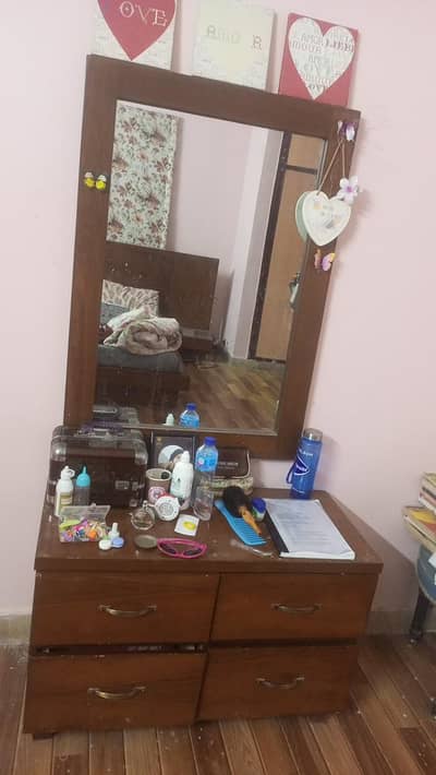 bed set with dresser