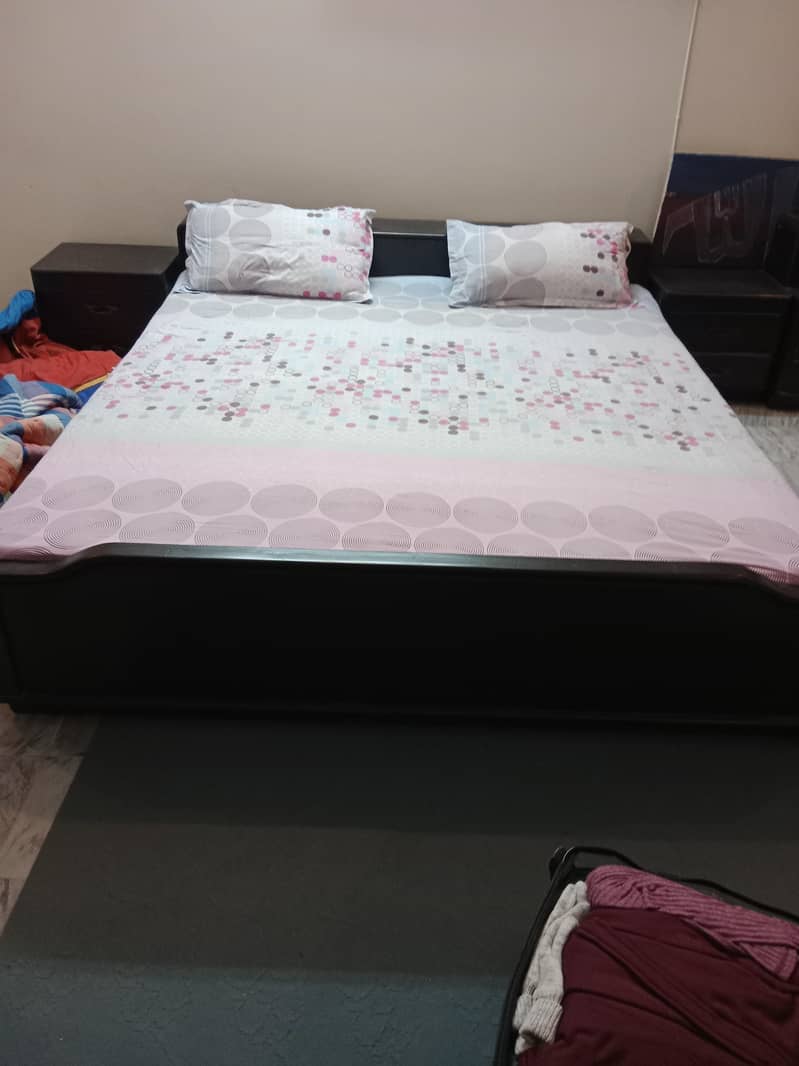 Complete bed set 0