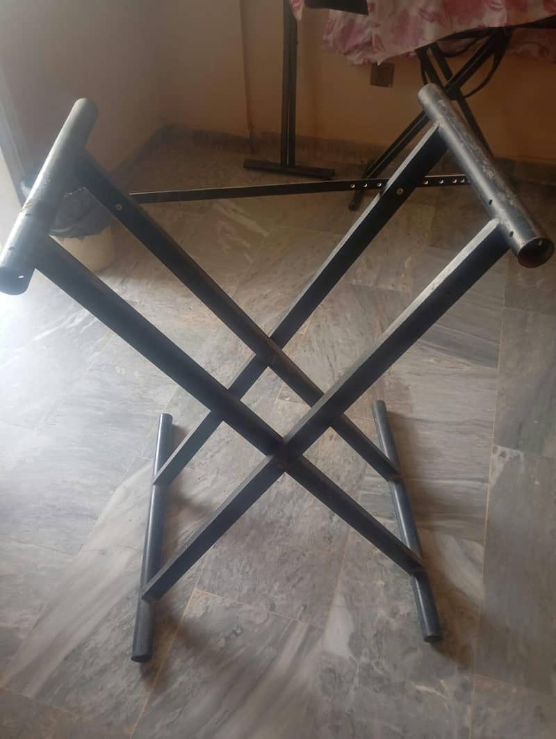 Keyboard  Stand 0