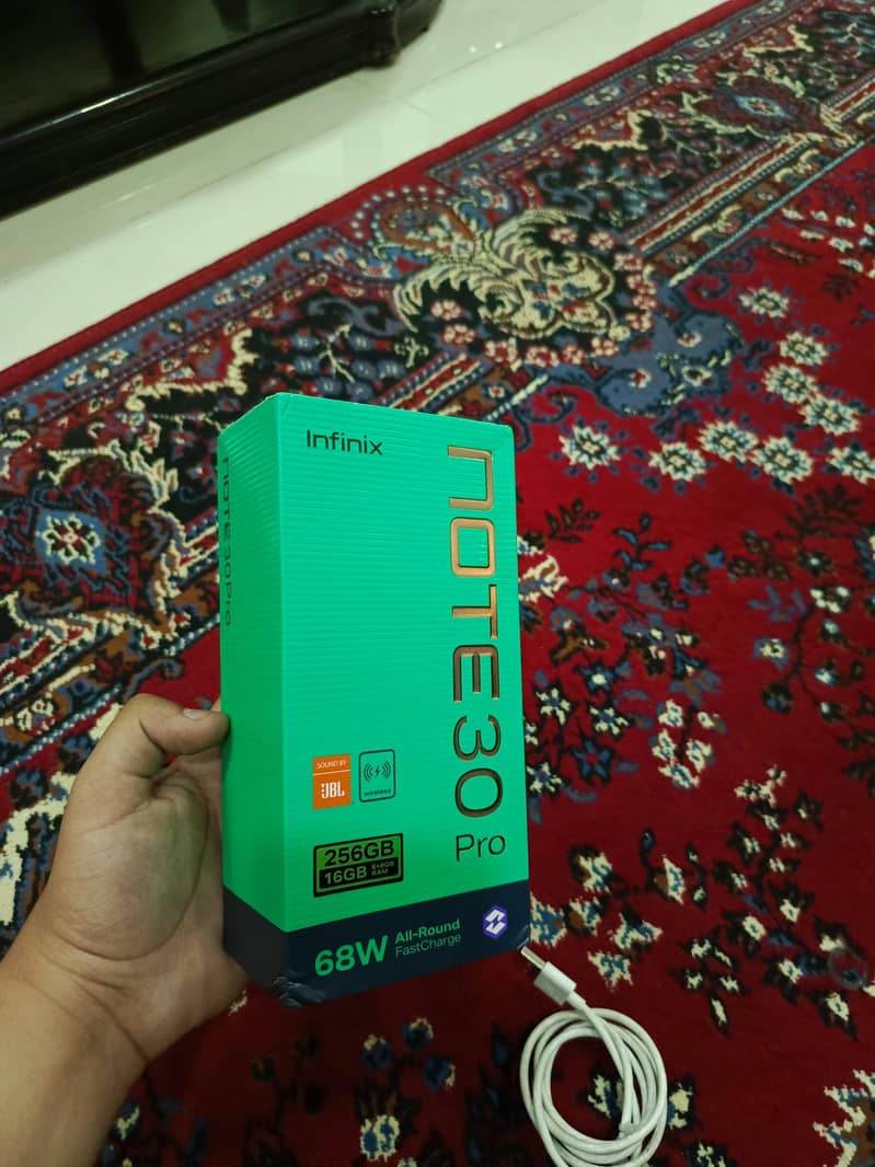 Infinix Note 30 Pro 12