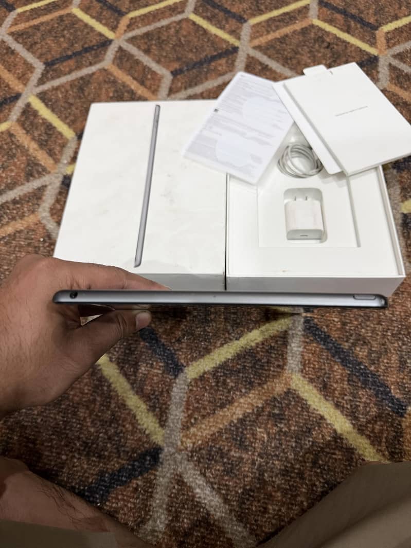 iPad 9 generation full box 2