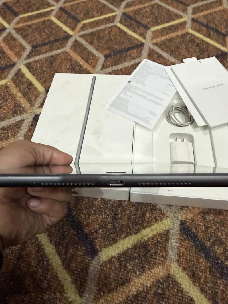 iPad 9 generation full box 3