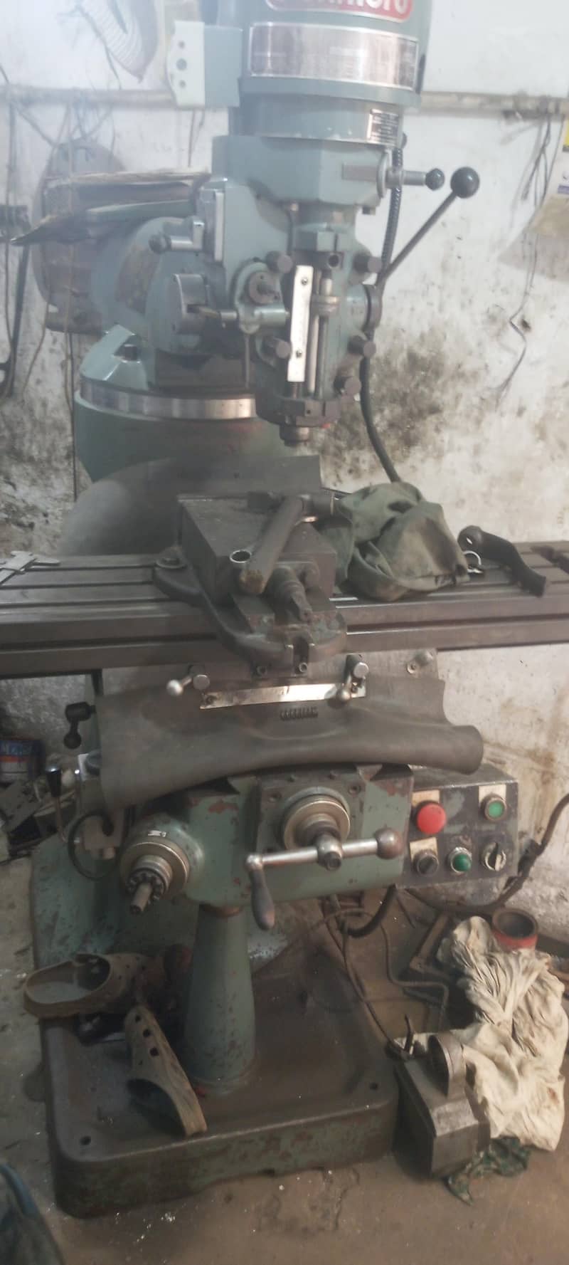 vertical milling machine 1