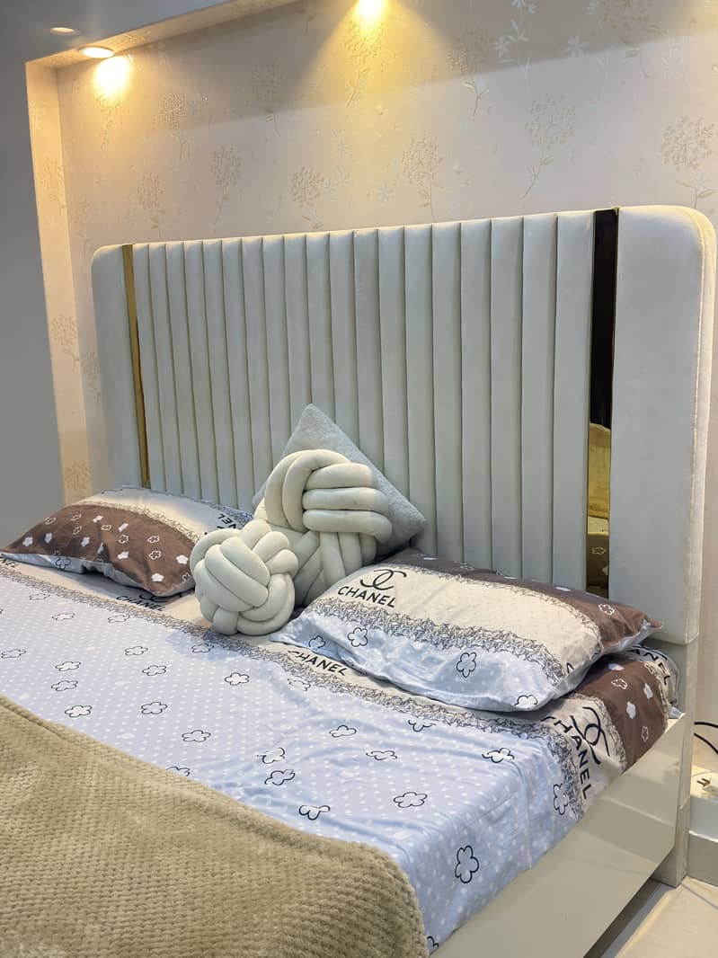 White solid only bed 2