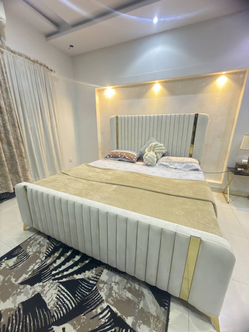 White solid only bed 3