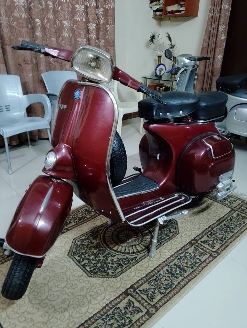 Vespa 4