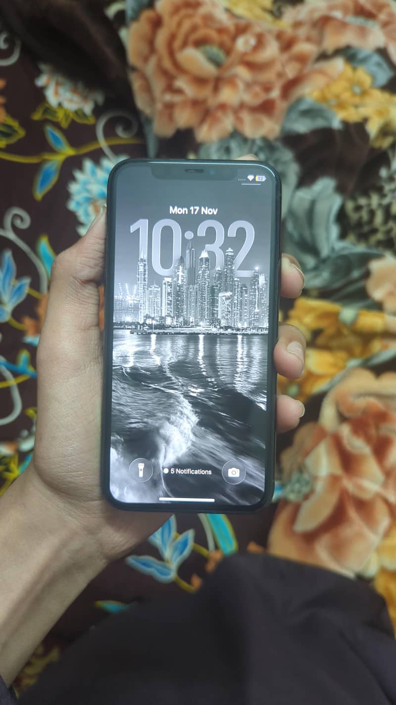 iphone 11 pro 1