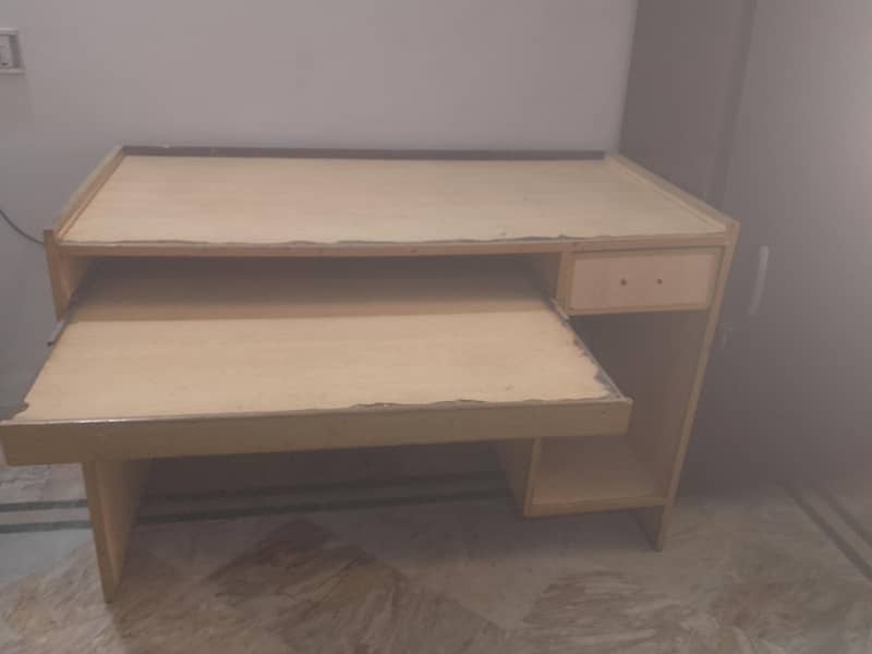 office chair computer table+ side table 3