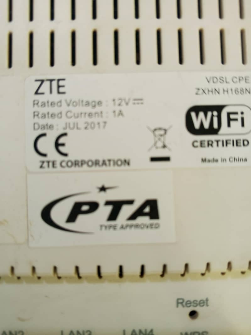 ZTE. . 4
