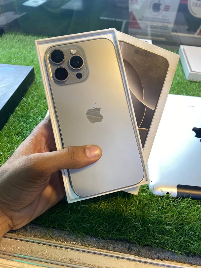 IPHONE 15 Pro Max 7