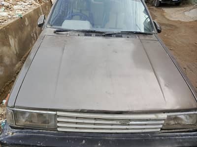 Nissan Sunny 85
