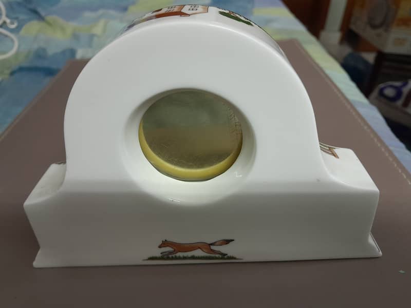 TABLE CLOCK-VINTAGE 1