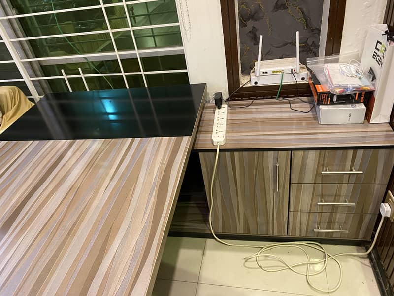 Executive office table 6