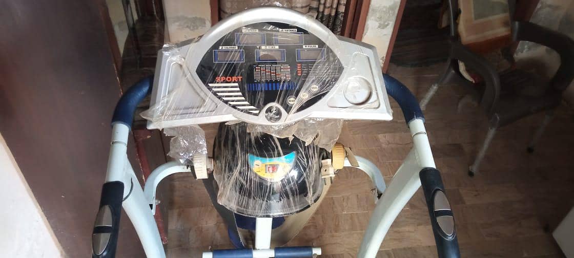 برائے فروخت: 4-ان-1 مینوئل ٹریڈمل – بہترین حالت میں! 6