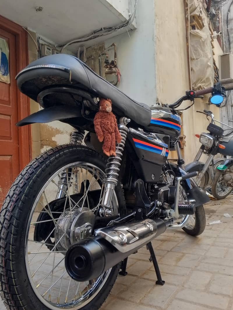 UD 70 Cafe Racer modified - Cafe Racers - 1108616005
