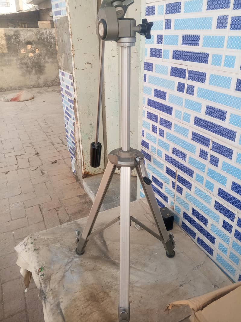 Tripod with Olympus camera 15