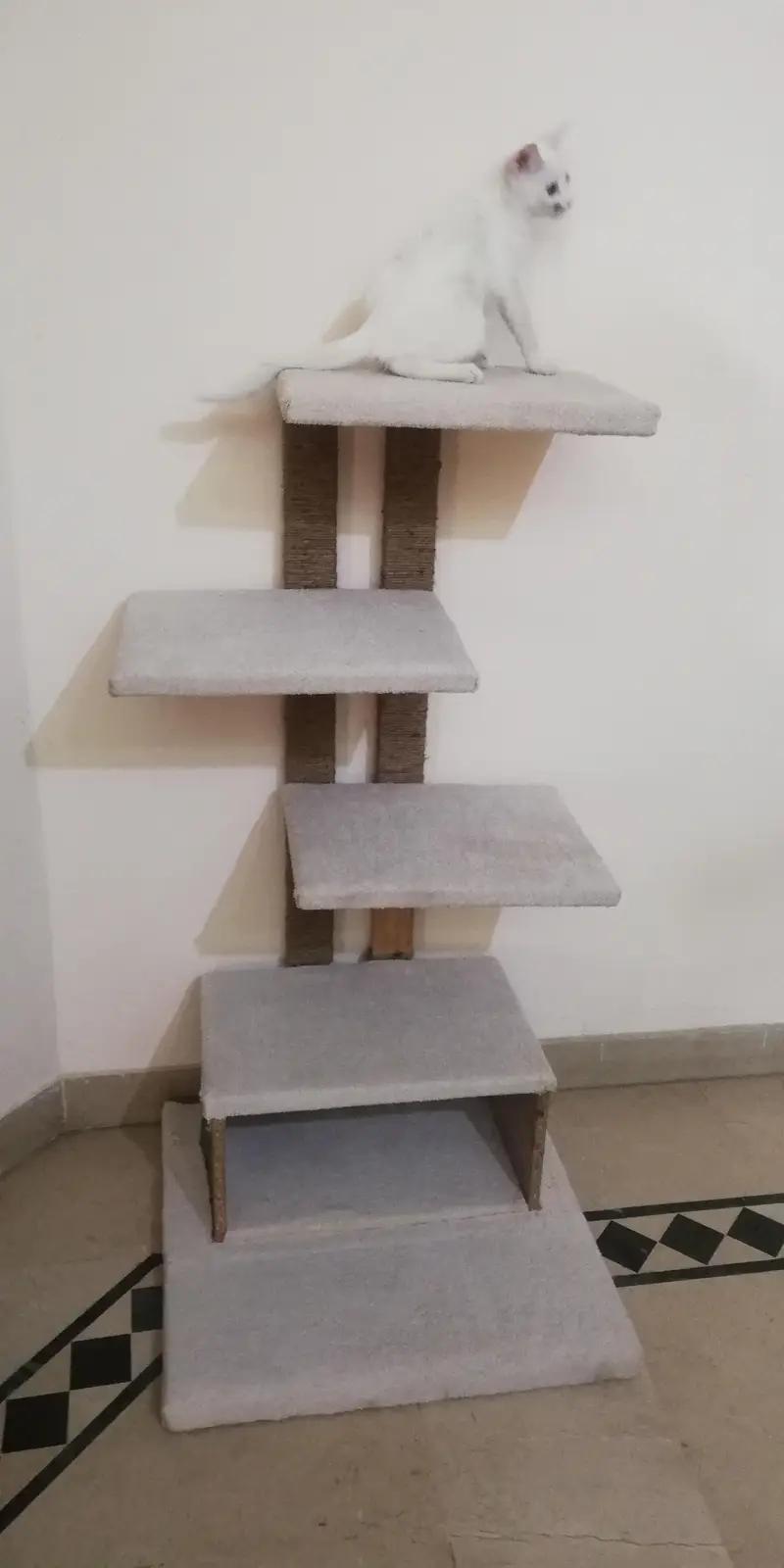 4-Level Cat Tree / Cat Tower/ Cat Furniture with scratching post — photo 3