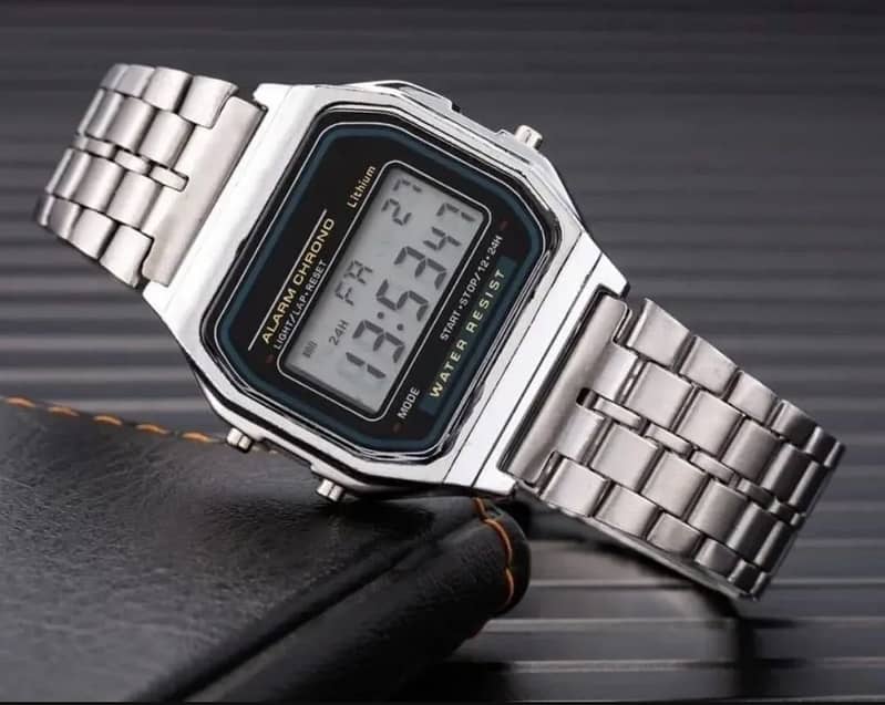 Casio digital watch for men 0