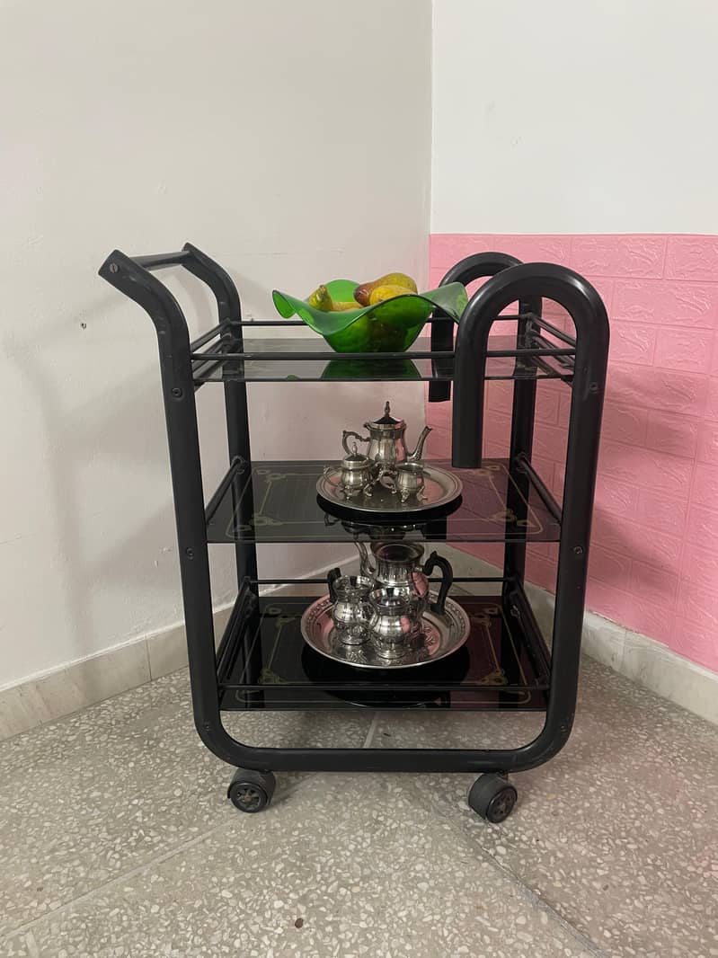 tea trolley 0
