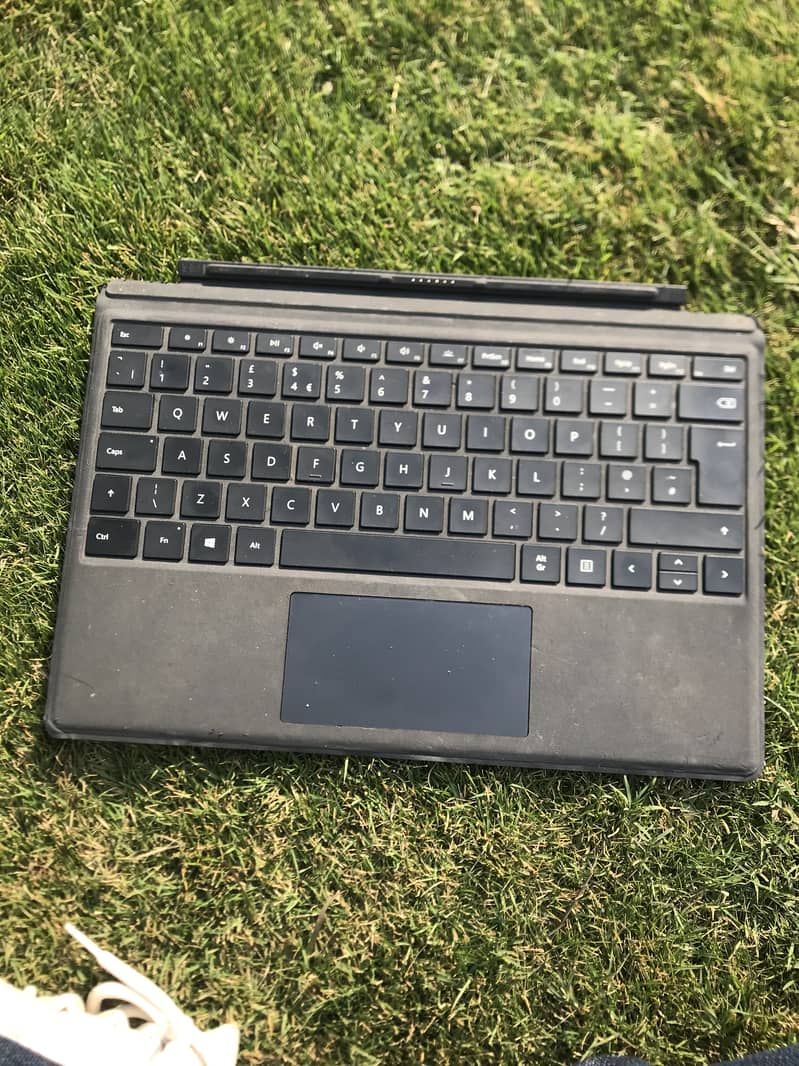 Microsoft surface pro 4 10
