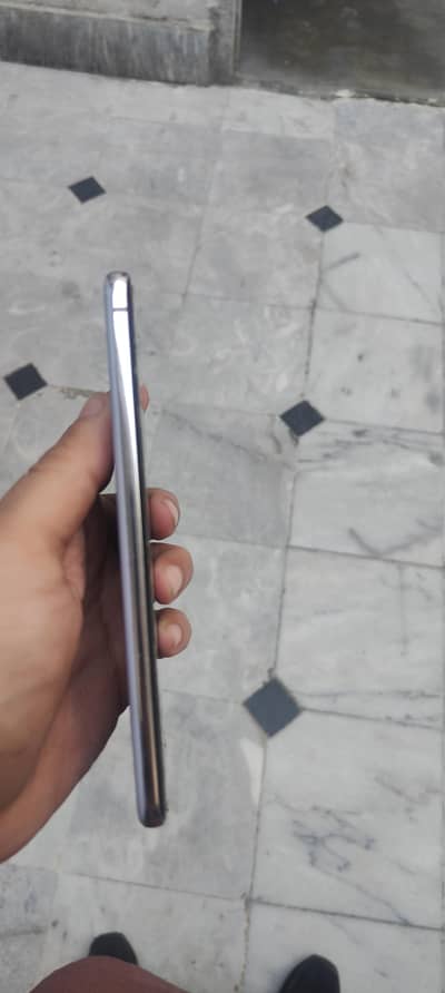 Samsung 6 GB Ram 128 GB  128