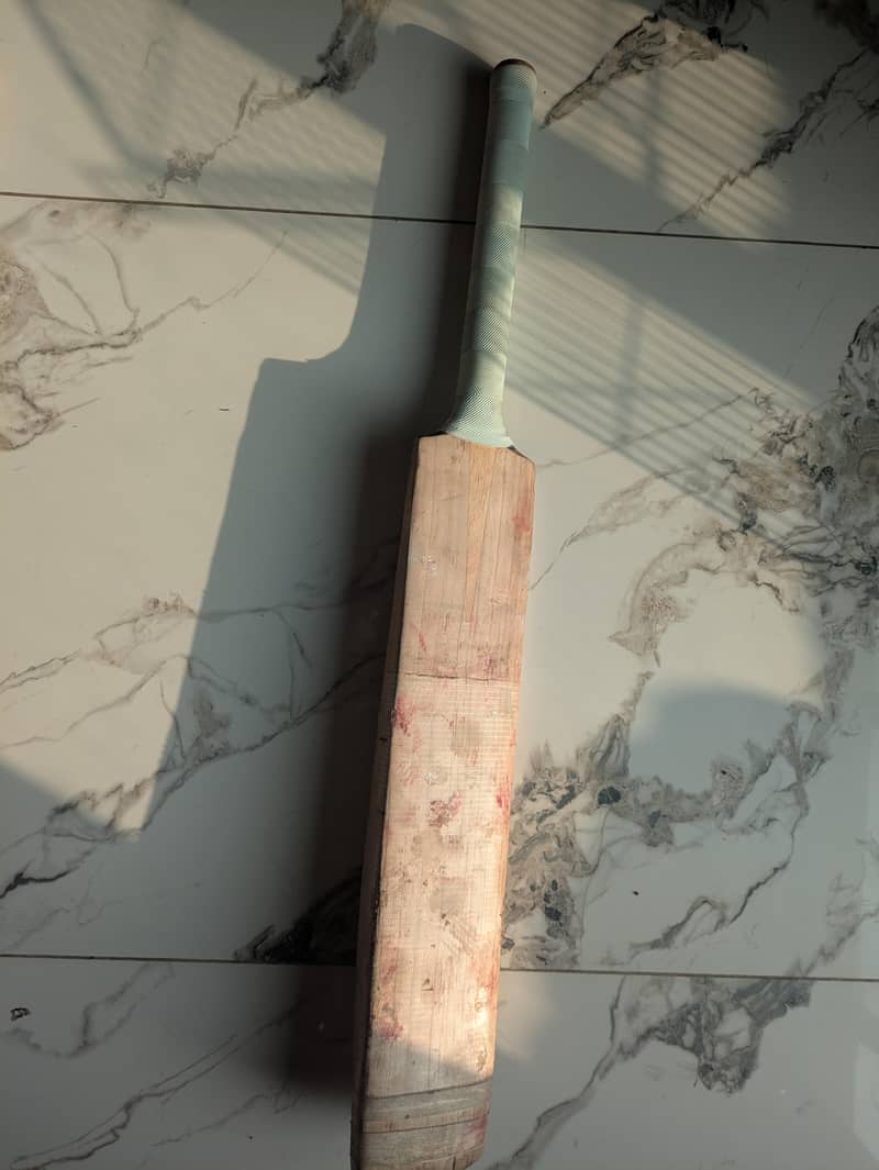 10/10 Cricket kit 5