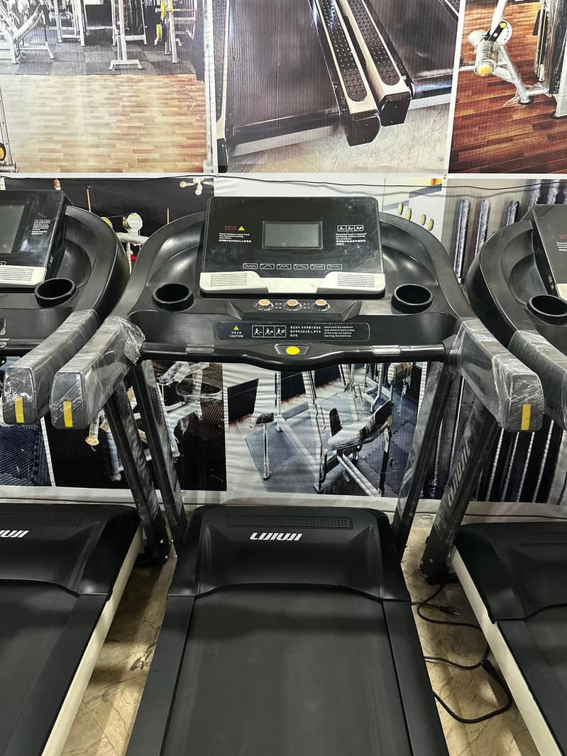 Treadmill / Running Machine / Eletctric treadmill / Jogging machine. 6