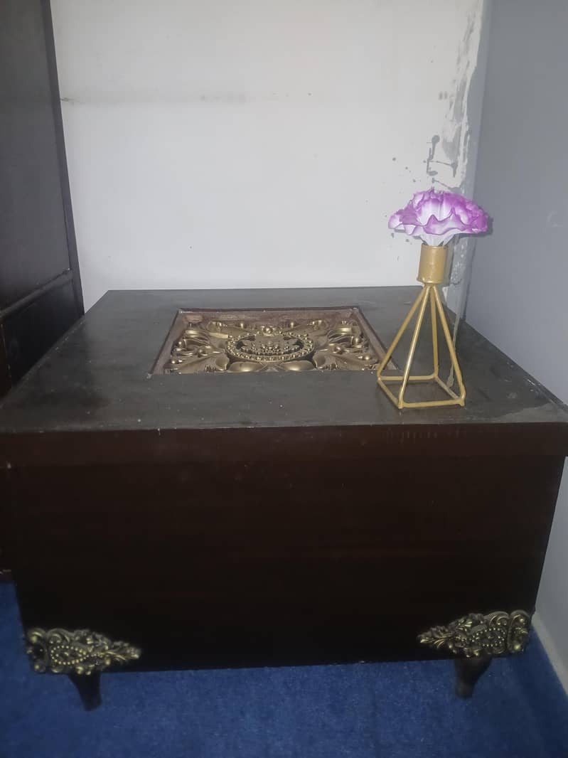 side table & coffee table 0