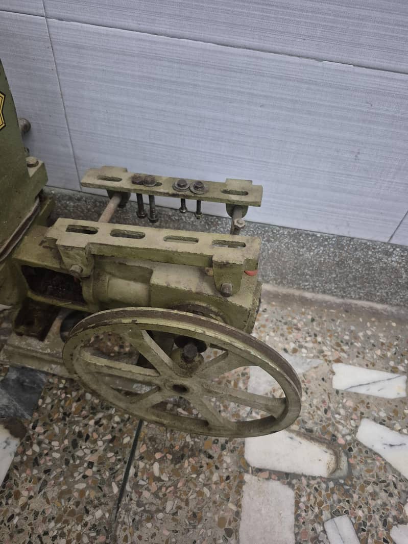 Donkey Pump Without Motor 3