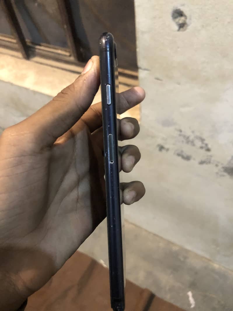 Apple iPhone 7 Plus 4