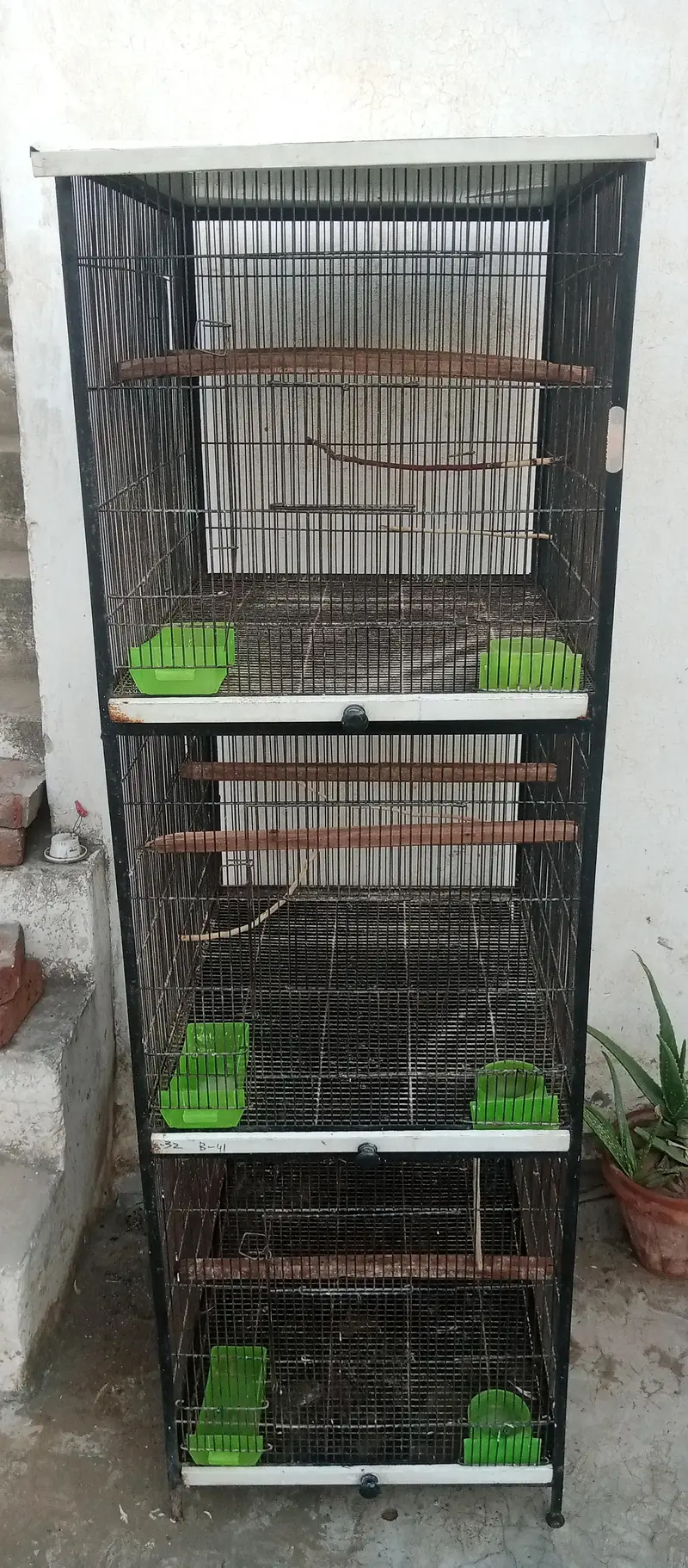 Cage 3 Portion/Metal Cage — photo 6