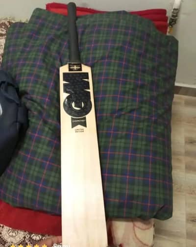 Selling a brand new, unused GM Kashmiri Willow Hard Ball Cricket Bat
