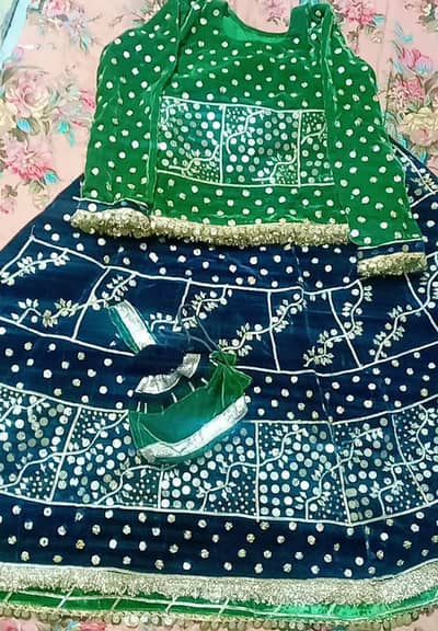 velvet goty vla lhnga 3 pice kud make krvaya  size medium to large ha