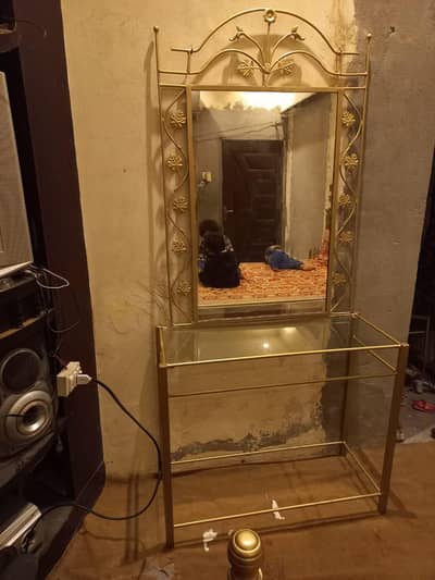 dressing table orignal China mirror havey iron