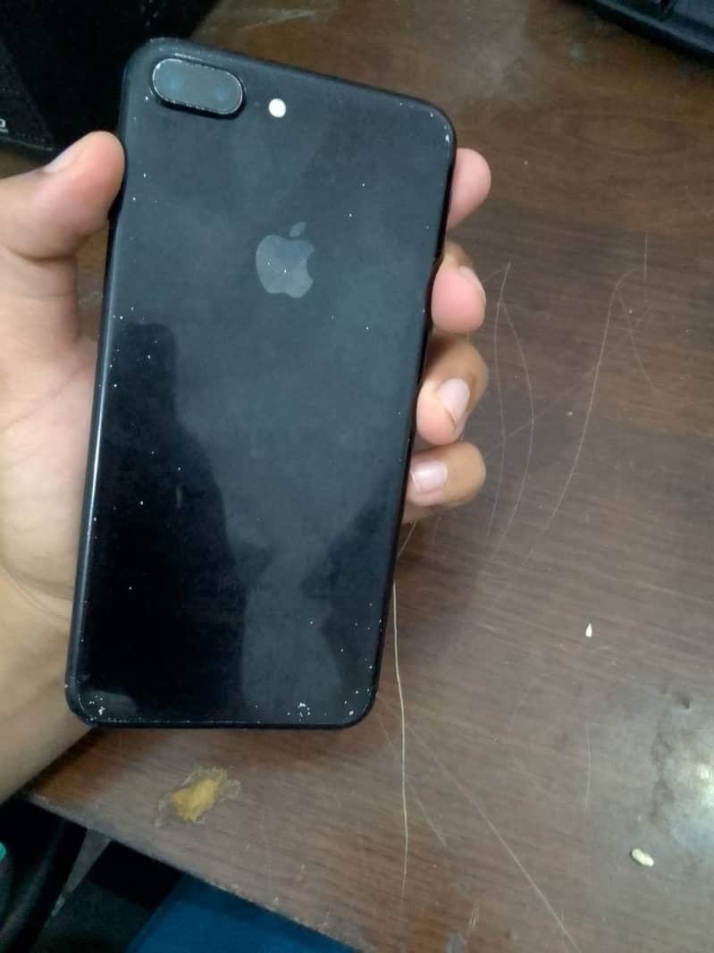 Apple iPhone 7 Plus 2