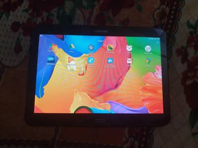 Samsung tab 4 hai  2gbi raam  hai 16gbi  mamri  hai  sim wala nhi Wifi