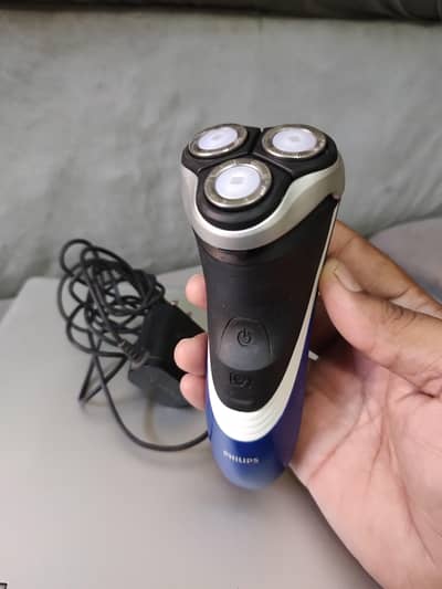 philips beard shaver Model PT720