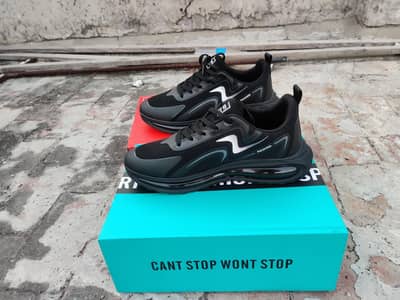 running shoes joggers for sale 0316/1736/128 size 8/9/10