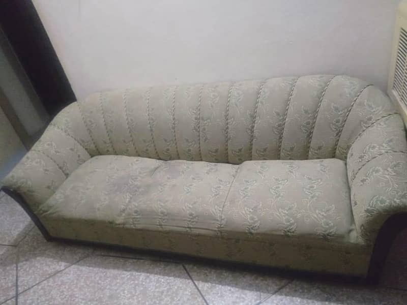 good condition sofa 1
