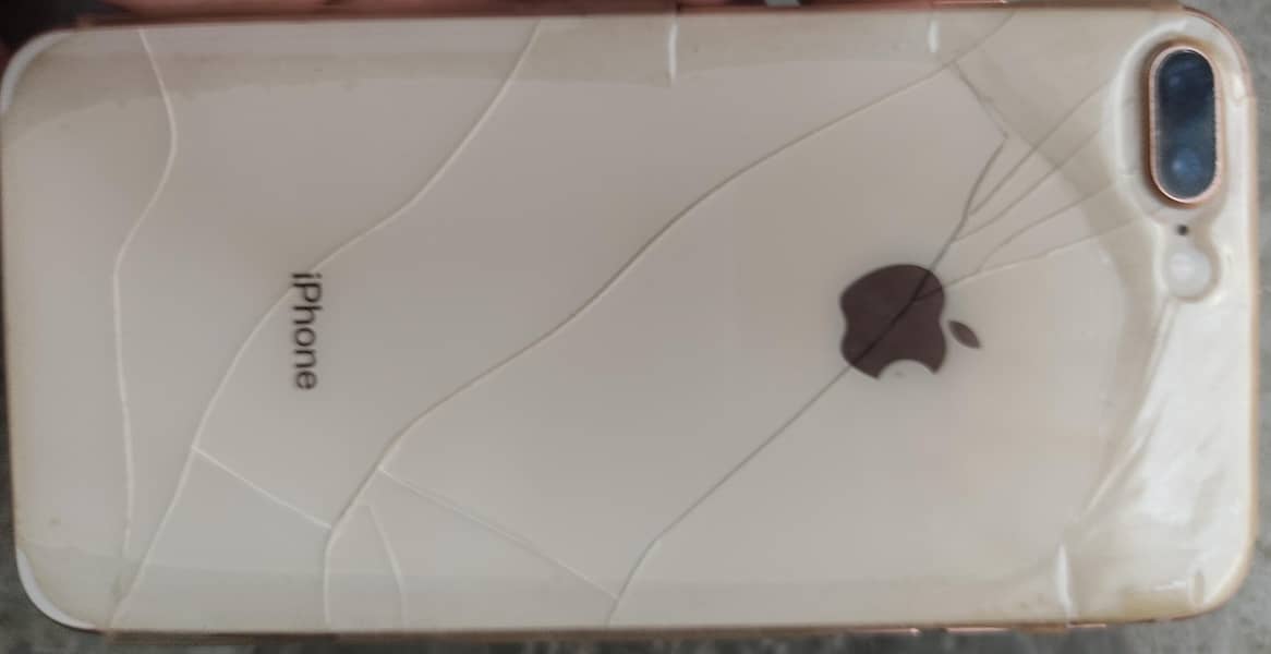IPHONE 8 PLUS 4